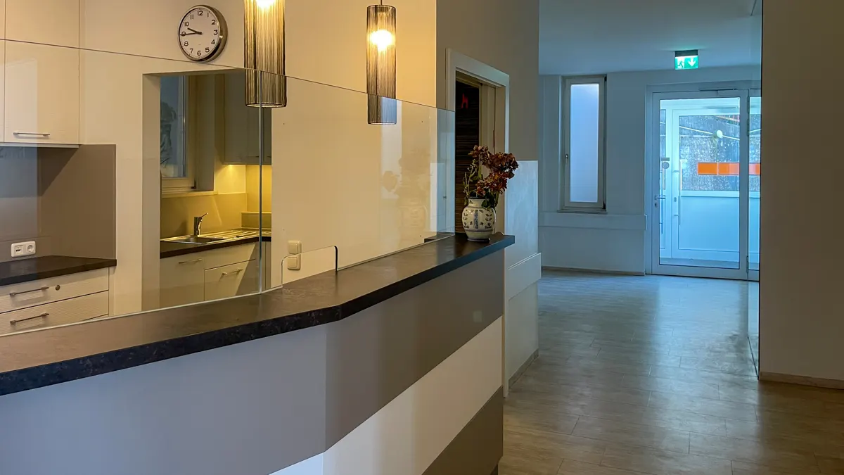 2-2